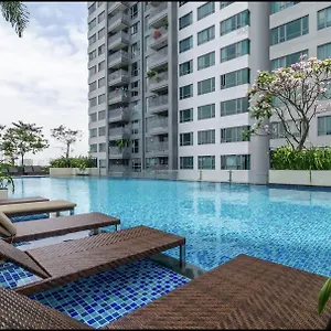 Zo Rivergate Center Free Pool 호치민